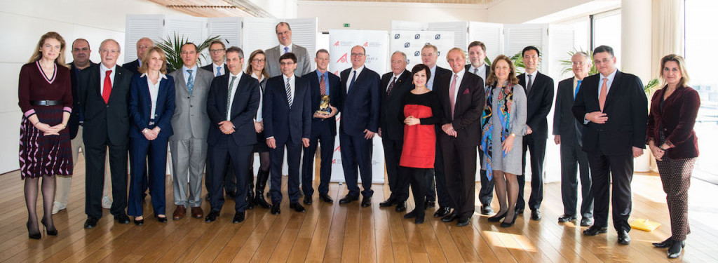 Prince Albert awards the 2018 Prince’s Prize for Innovative Philanthropy to Douglas Woodring of Ocean For Recovery Alliance. Photo: PAF2