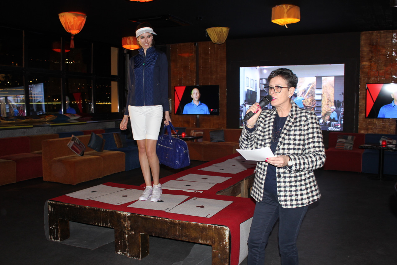 Alicia Sedgwick provides fashion show commentary. Photo: Monaco Life