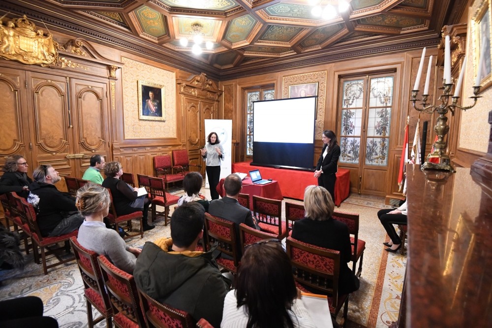 Annabelle Jaeger-Seydoux, Director of the Government's Energy Transition Mission, and her collaborator Isabelle Curau-Bloch